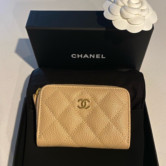 CHANEL Accessories Chanel Classic Zipped Coin Purse Beige With Gold